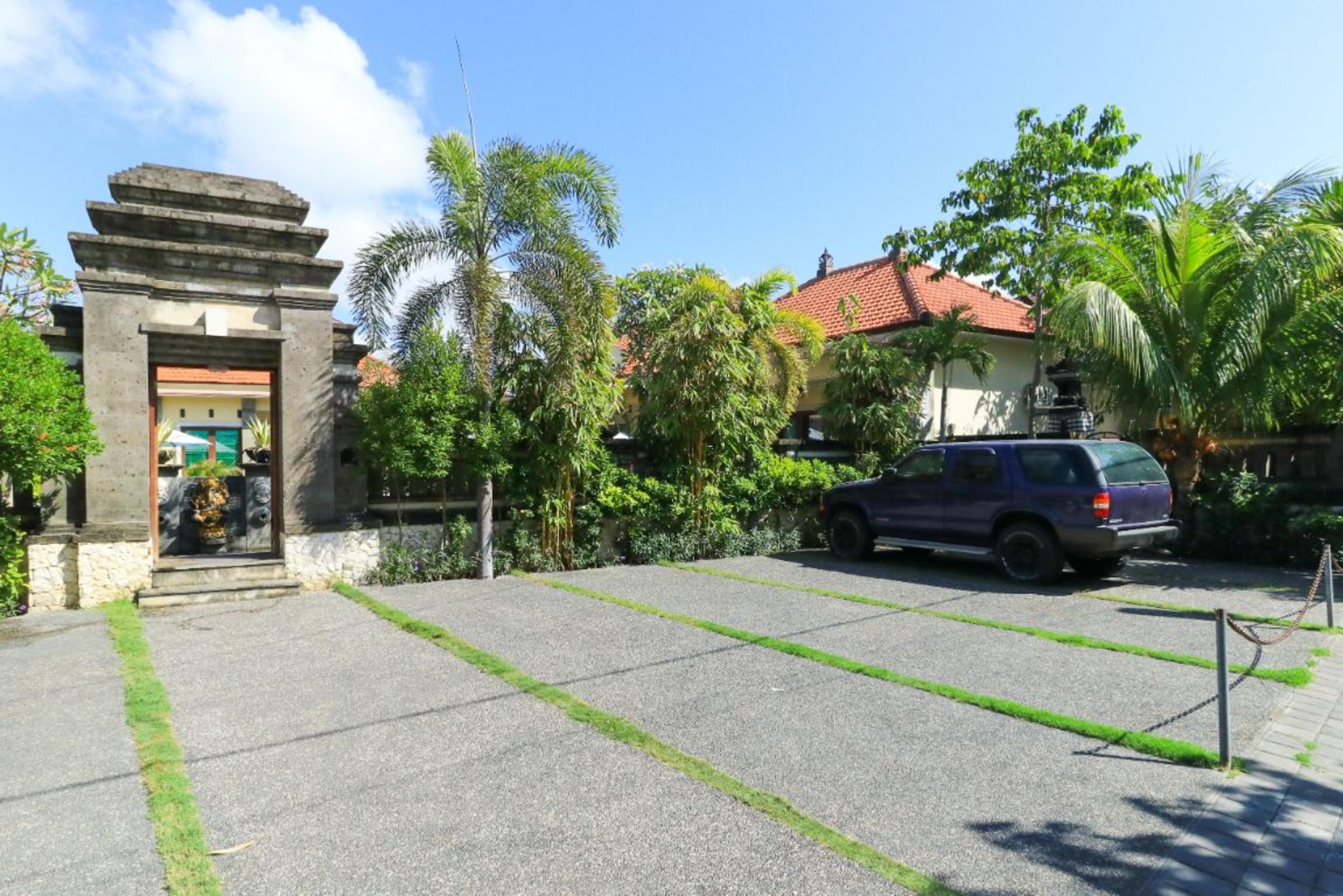 Taman Damai Bungalow Hotel Tanjung Benoa  Exterior photo