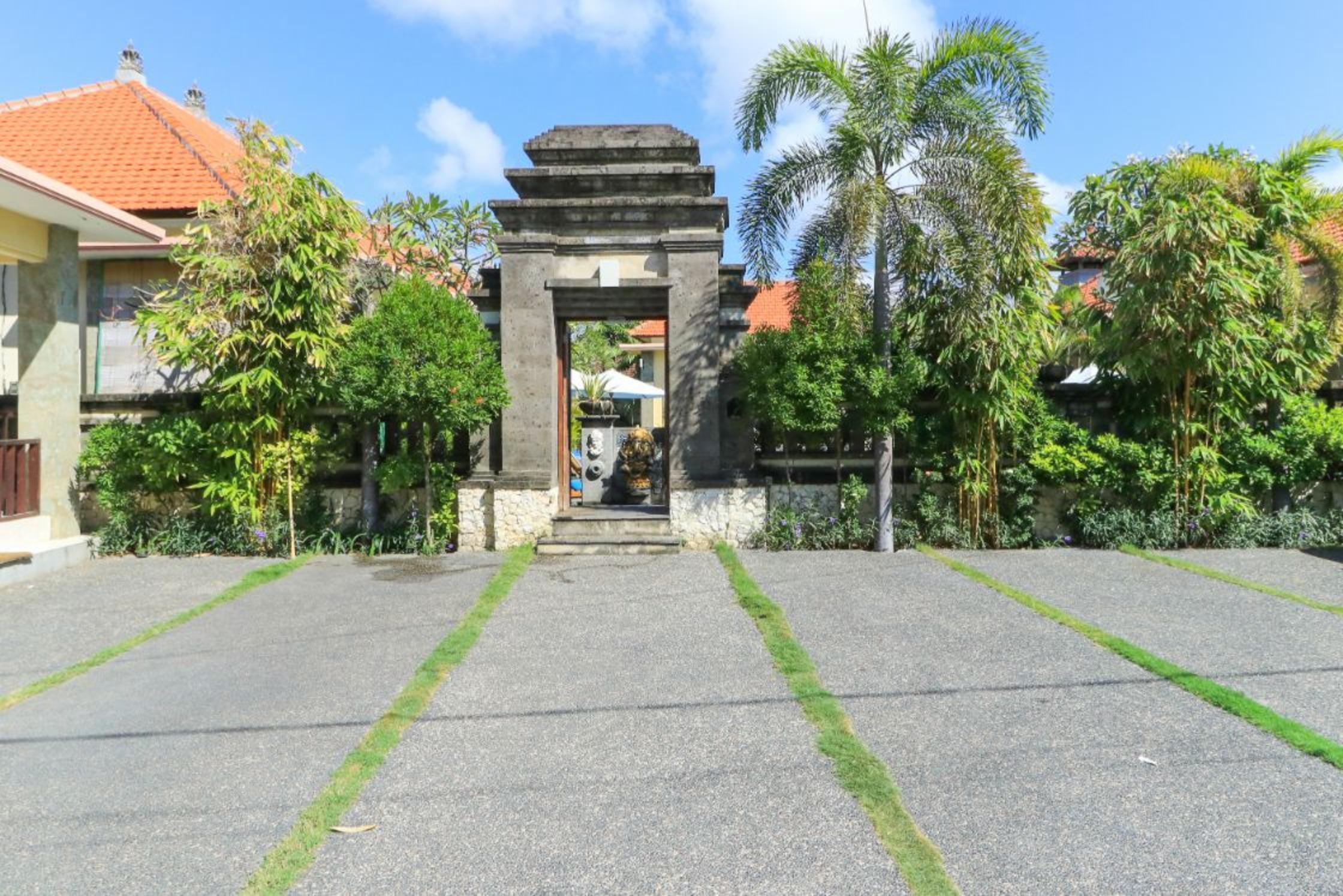 Taman Damai Bungalow Hotel Tanjung Benoa  Exterior photo